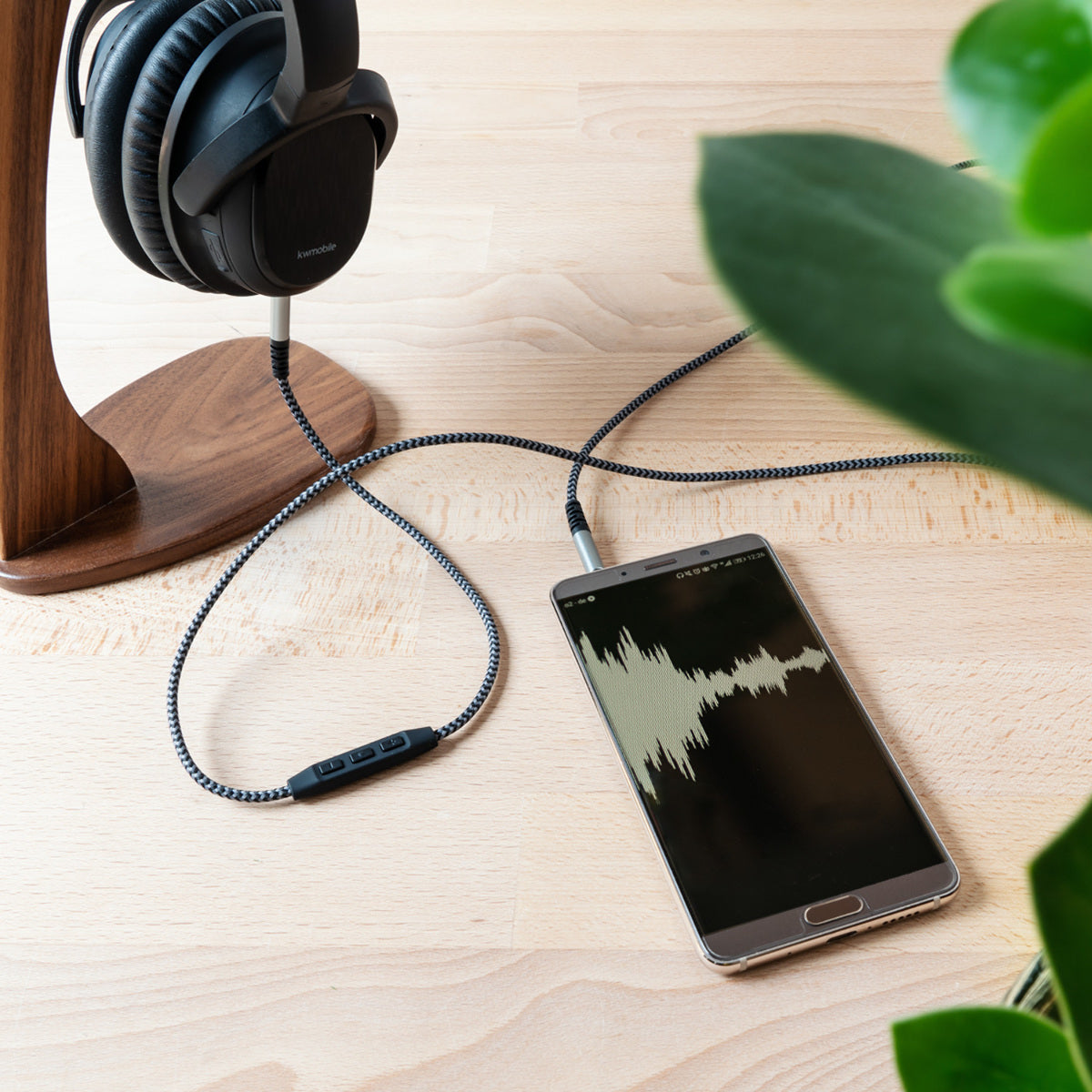 kwmobile Kopfhörerkabel für Over-Ear-Kopfhörer - Ersatz Kabel 150 cm Mikrofon Lautstärkeregler - 3.5mm Klinke
