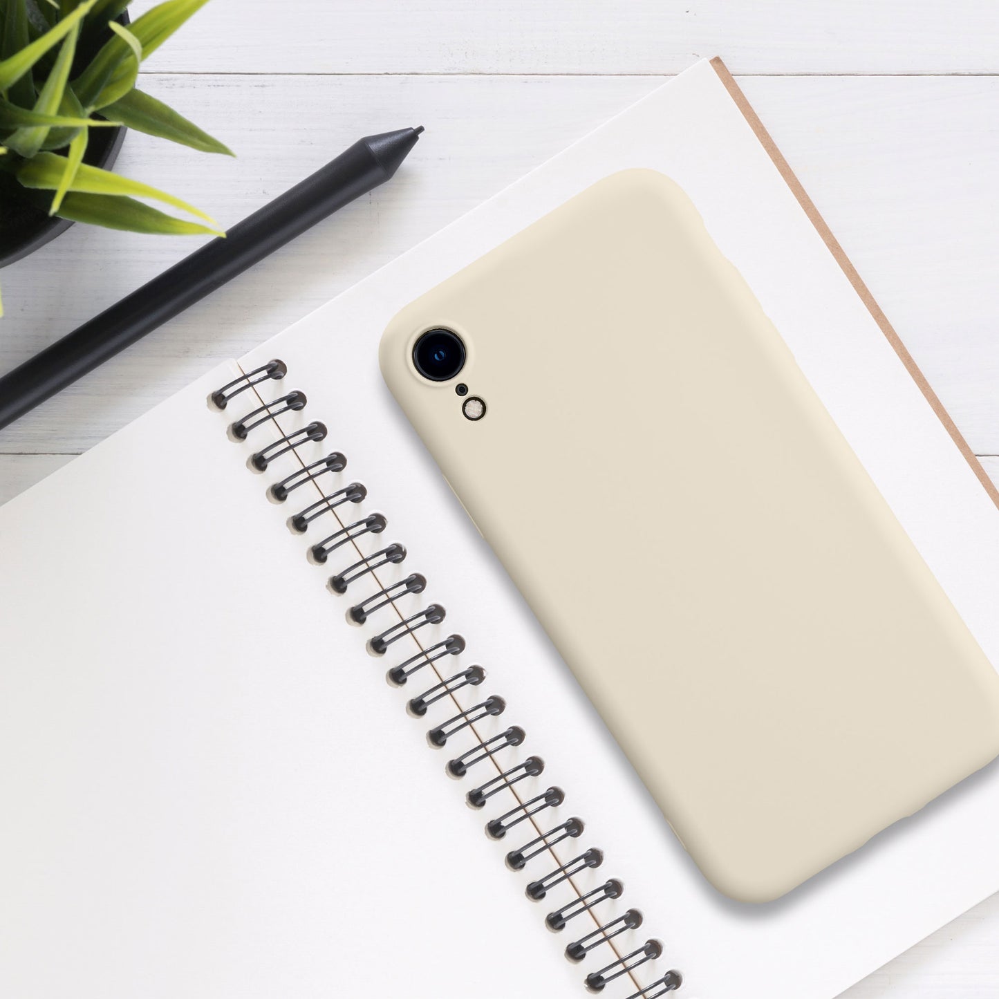 kwmobile Case Compatible with Apple iPhone XR - Rubberized Silicone Phone Cover - Wireless Charging Protective Case - Cover
