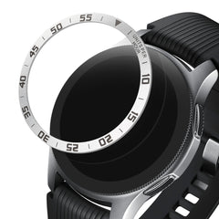 kwmobile Schutzring kompatibel mit Samsung Galaxy Watch (46mm) / Galaxy Gear S3 Frontier & Classic Fitnesstracker - Bezel Ring Lünette in Silber Schwarz Silber  [dsg01]