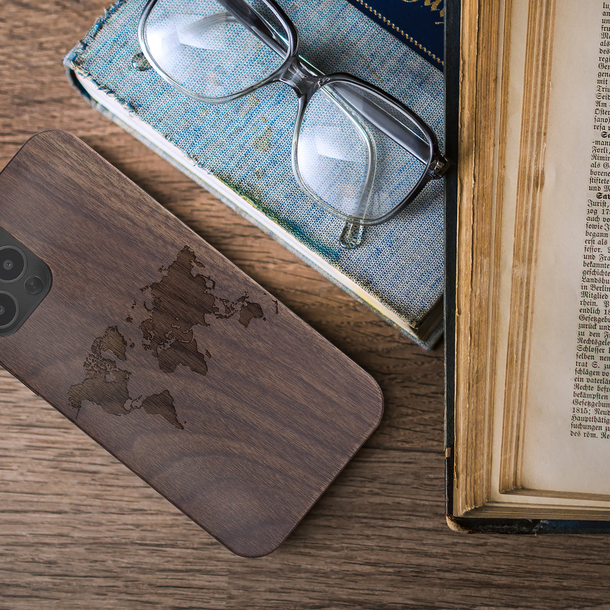iPhone 12 / iPhone 12 Pro Shockproof Hard Case with TPU Bumper Wooden Compass