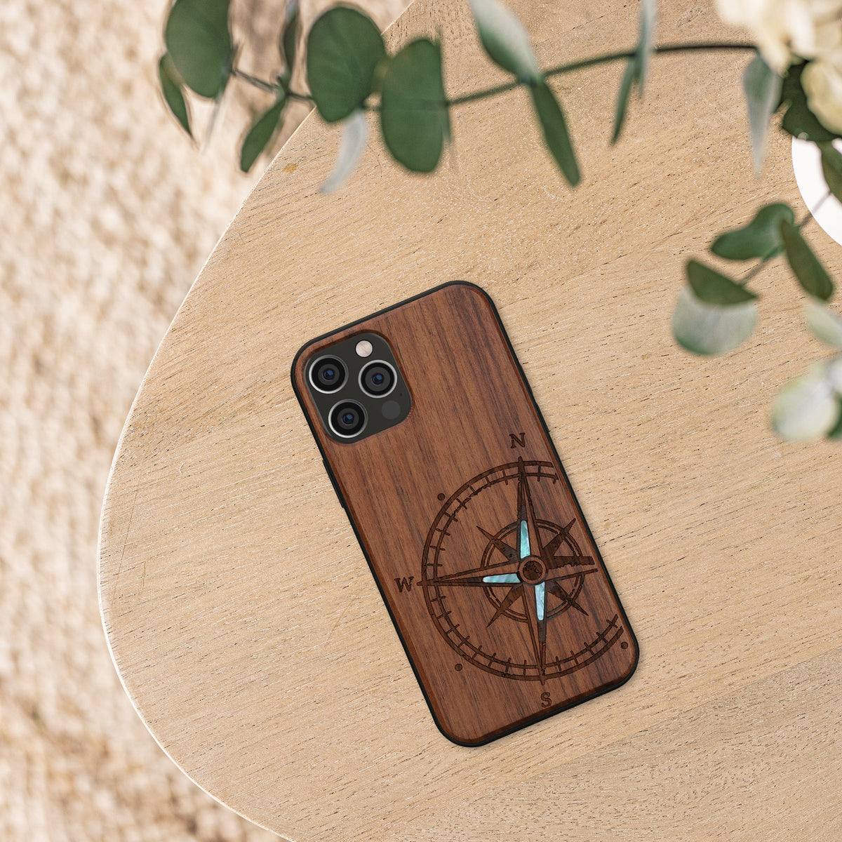 iPhone 12 / iPhone 12 Pro Shockproof Hard Case with TPU Bumper Wooden Compass