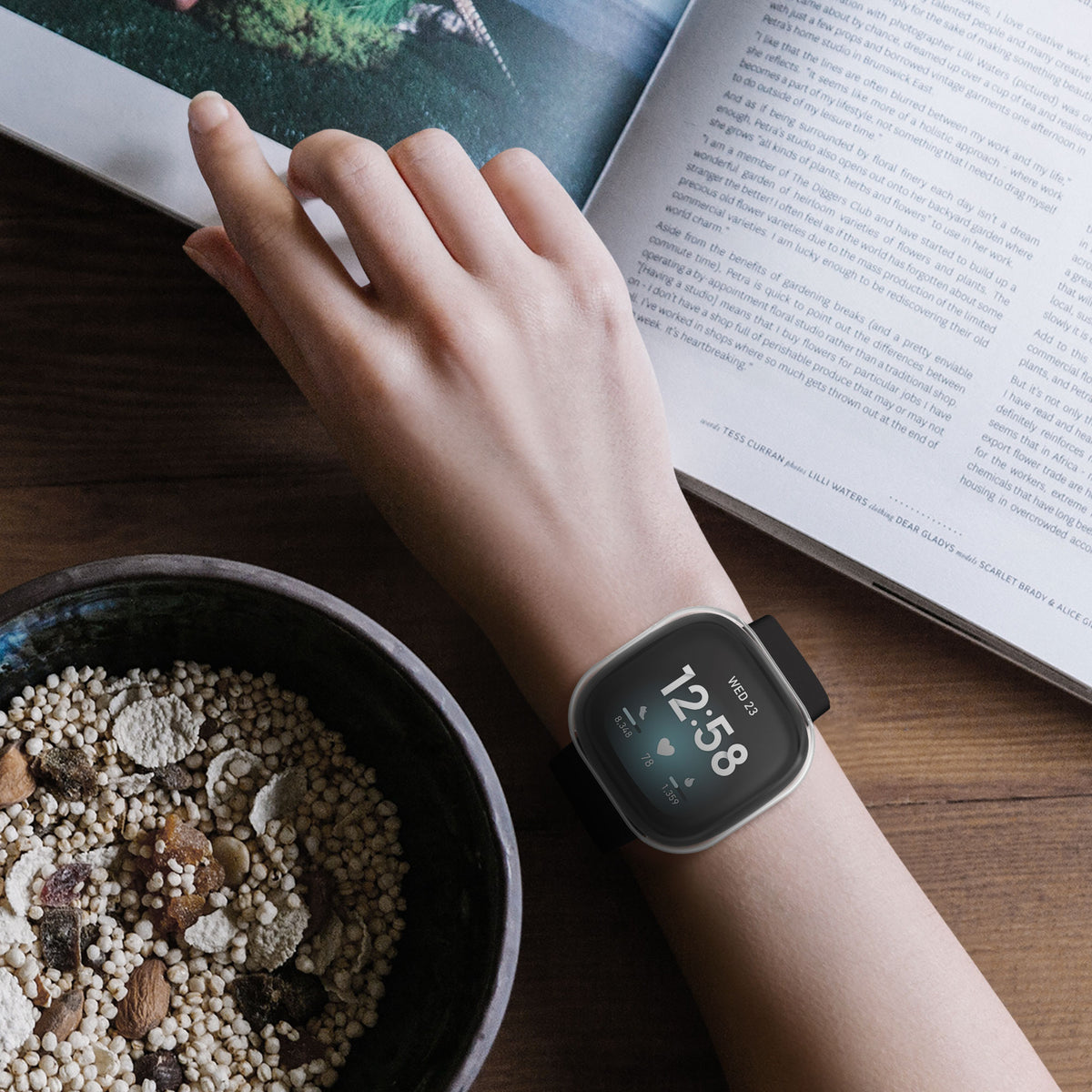 Fitbit Versa 3 / Sense Fullbody Display Case