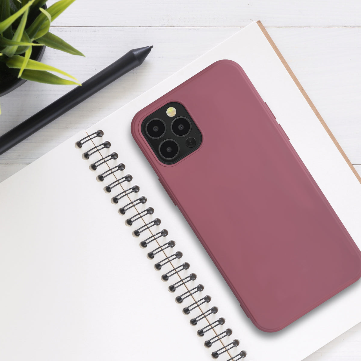 kwmobile Case Compatible with Apple iPhone 12 / iPhone 12 Pro - Protective Cover for Wireless Charging - Case
