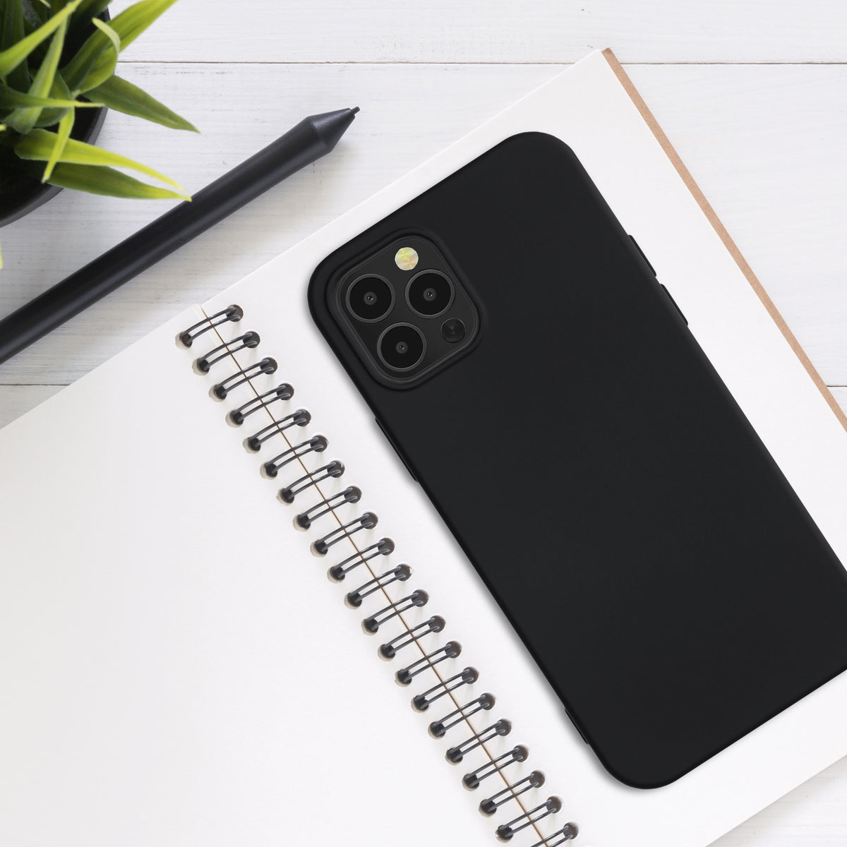 kwmobile Case Compatible with Apple iPhone 12 / iPhone 12 Pro - Protective Cover for Wireless Charging - Case