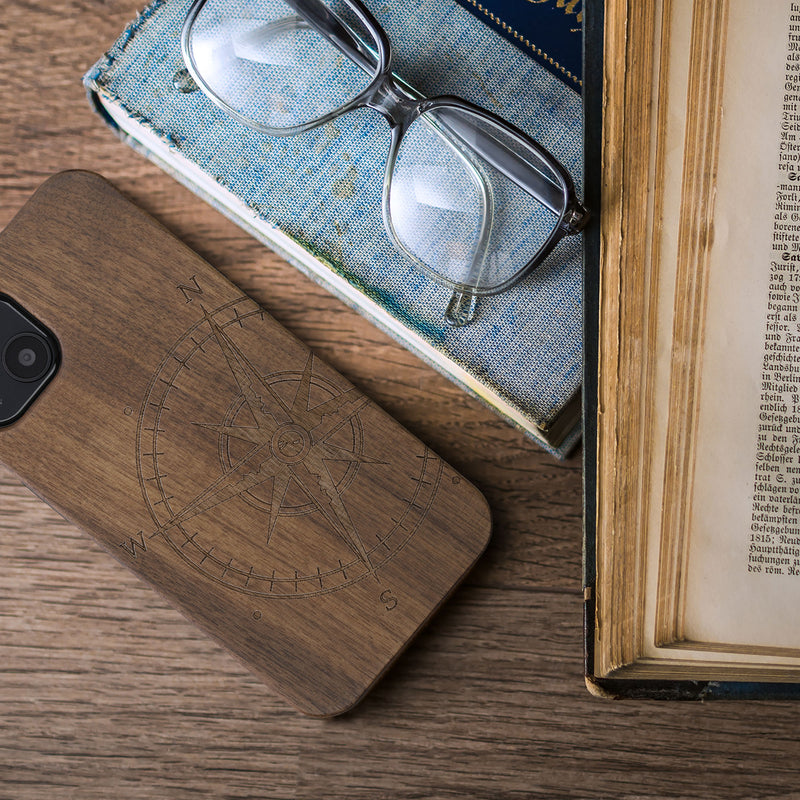 kwmobile Case Compatible with Apple iPhone 13 Phone Cover TPU Case Compass Vintage
