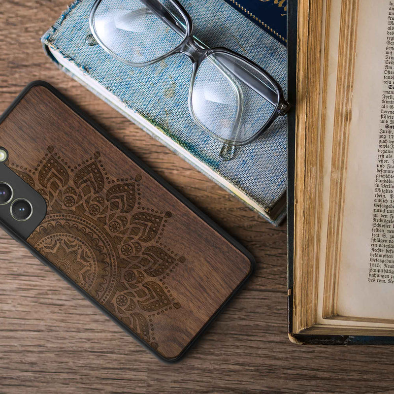 kwmobile Case Compatible with Samsung Galaxy S21 FE - Phone Cover - TPU Phone Case in Rising Sun