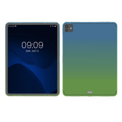 Apple iPad Pro 13" (2024) Silicone Case Blue Green Gradient