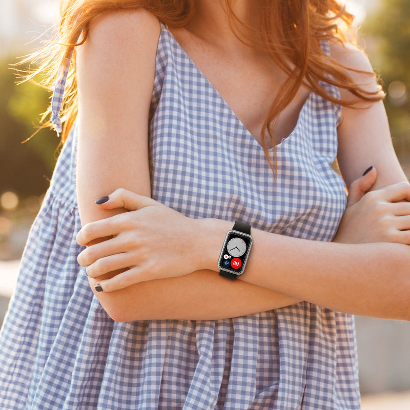 kwmobile Schutzhülle kompatibel mit Huawei Watch Fit Schutzrahmen - Glitzer Schutz Zubehör