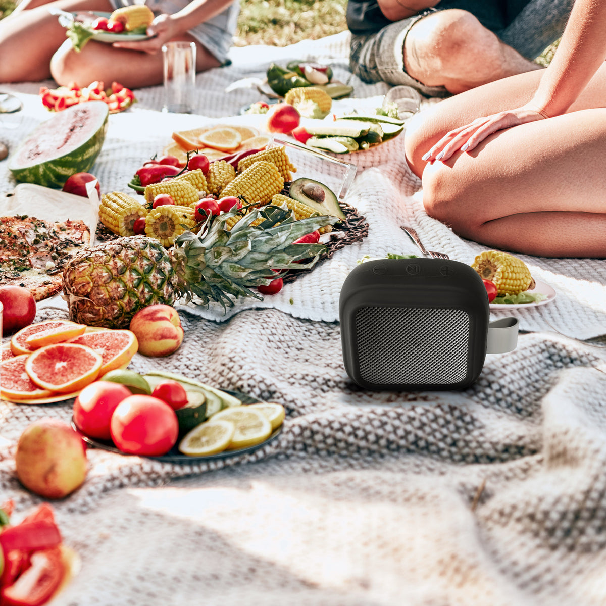 kwmobile Silikon Hülle für Anker Soundcore Boom GO 3i Hülle - Schutzhülle für Mini Speaker - Cover Bluetooth Lautsprecher - Case Schwarz Schwarz