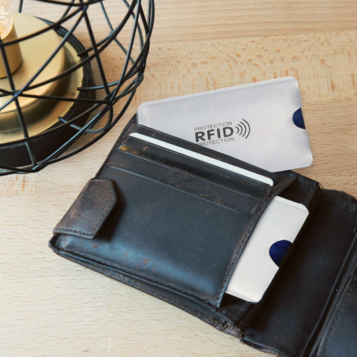 kwmobile Credit Card Sleeve with RFID Blocker - Credit Card EC Card Health Insurance Card Protector