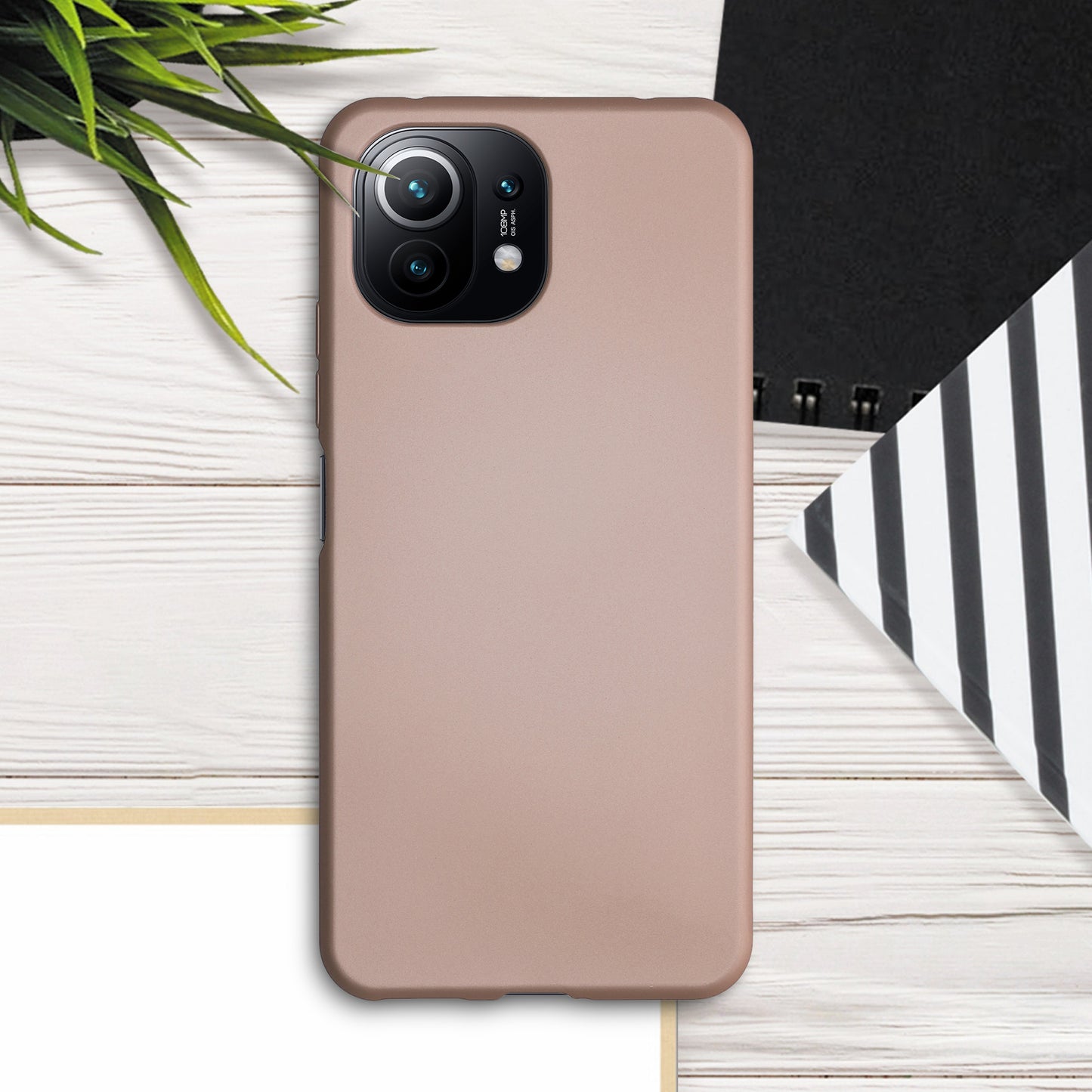 kwmobile Phone Case for Xiaomi 11 Lite (5G) NE / Mi 11 Lite (5G) - Metallic Shimmering Silicone Case - Protective Cover