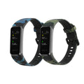 kwmobile Armband kompatibel mit Huawei Band 4 - 2x Fitnesstracker Sportarmband aus TPU und Silikon - Camouflage Schwarz Hellgrün Dunkelgrün Schwarz  [dsg01]