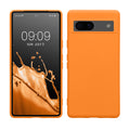 kwmobile Hülle kompatibel mit Google Pixel 7a Hülle - gummierte TPU Silikon Handyhülle - Schutzhülle für kabelloses Laden - Case in Fruity Orange Fruity Orange  