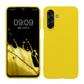 kwmobile Hülle kompatibel mit Samsung Galaxy A26 5G Hülle - weiches TPU Silikon Case - Cover geeignet für kabelloses Laden - Strahlend Gelb Strahlend Gelb  
