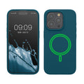 kwmobile Hülle kompatibel mit Apple iPhone 15 Pro Hülle - magnetisches Silikon Case kompatibel mit MagSafe - Cover gummiert Petrol matt Petrol matt  