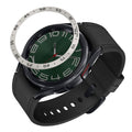 kwmobile Schutzring kompatibel mit Samsung Galaxy Watch 6 Classic 47mm Fitnesstracker - Bezel Ring Lünette in Silber Schwarz Silber  