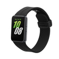 kwmobile Silikon Uhrenarmband für Samsung Galaxy Fit 3 Armband - Ersatzarmband für Fitnesstracker - Wechselarmband Smartwatch - Schwarz Schwarz  