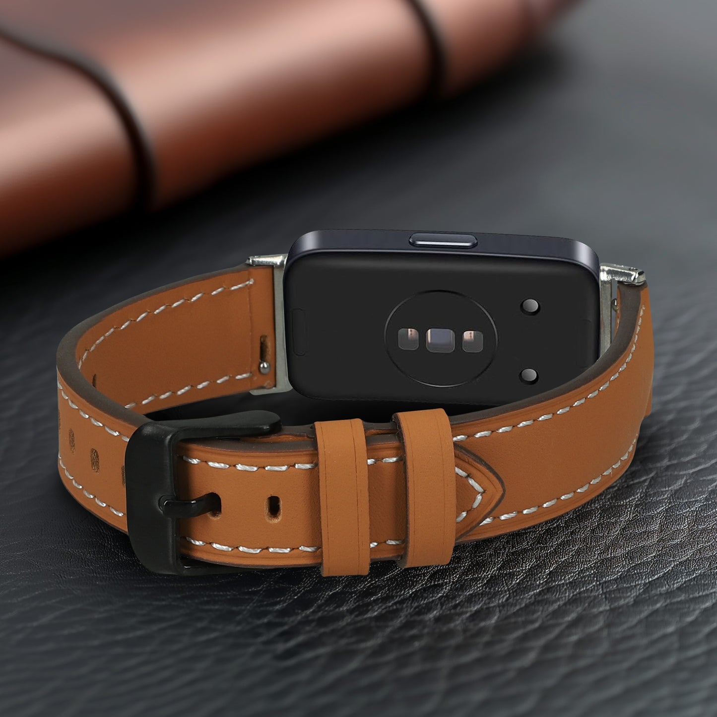 kwmobile Genuine Leather Watch Strap for Huawei Band 10 / 9 / 8 Wristband Replacement Strap for Fitness Tracker Replacement Band Smartwatch