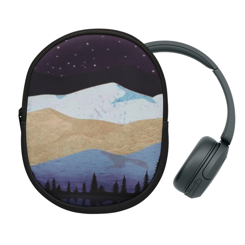 kwmobile Hülle kompatibel mit Sony WH-CH520 / WH-CH510 / MDR-ZX110 Neopren Tasche - Case für Headset aus robustem Neopren Stoff - Weiß Hellbraun Dunkelblau Sternenhimmel Nacht See Weiß  [dsg03]