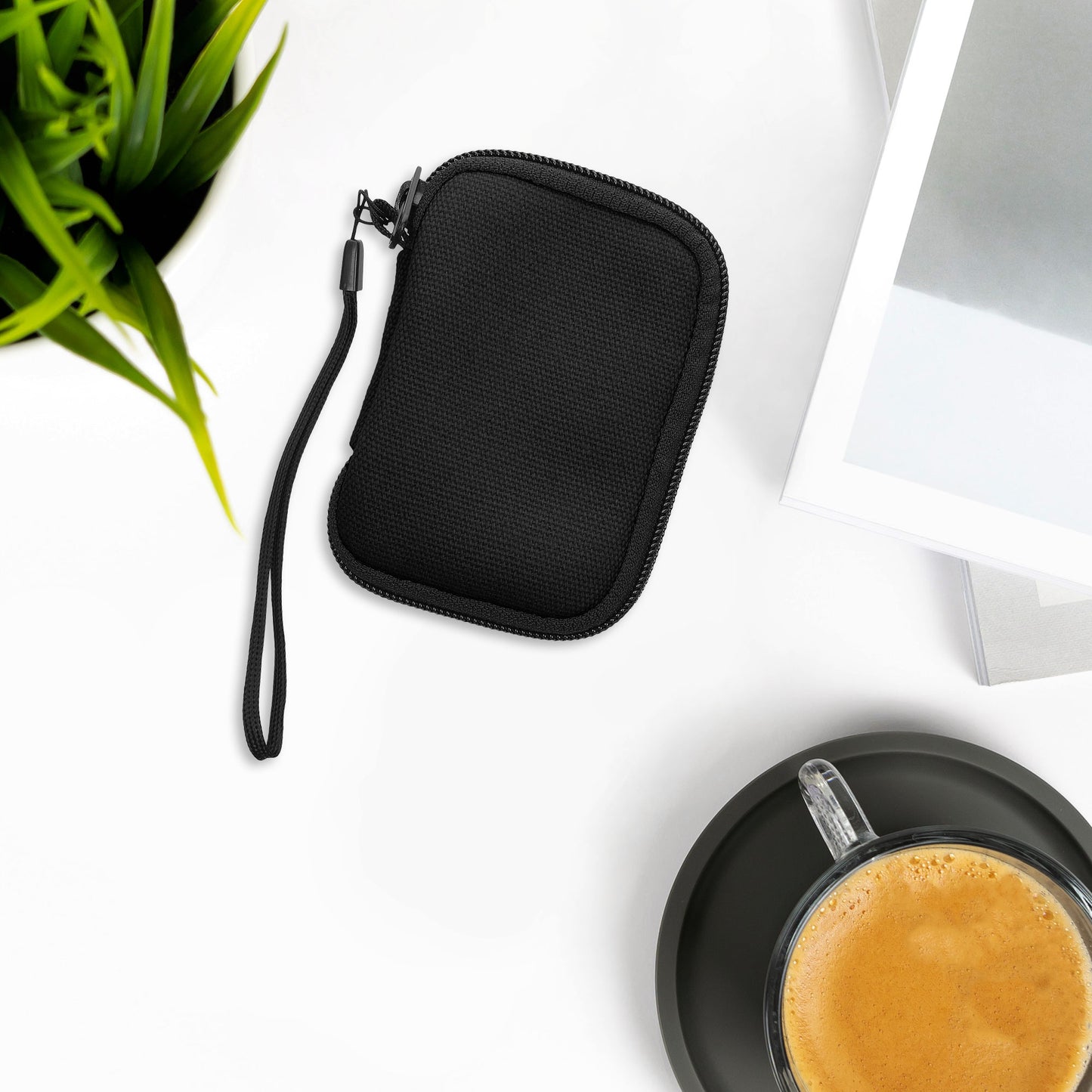 kwmobile In-Ear Headphone Case compatible with in-ear Headphones - Cover Case - 6 x 9 cm Inner Dimensions - Pouch