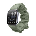 kwmobile Ersatz Armband kompatibel mit Amazfit Bip 6 - Smartwatch Scrunchie Haargummi Design Grün - Innenmaße 14 - 19 cm Grün  